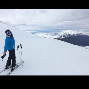 Meet your Posher, Laura